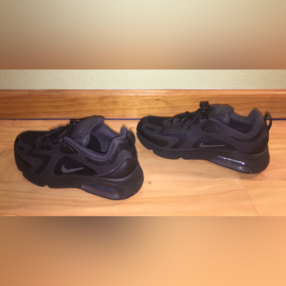 Youth Nike Air Max 200 Black Sneakers 7Y - Picture 3 of 11